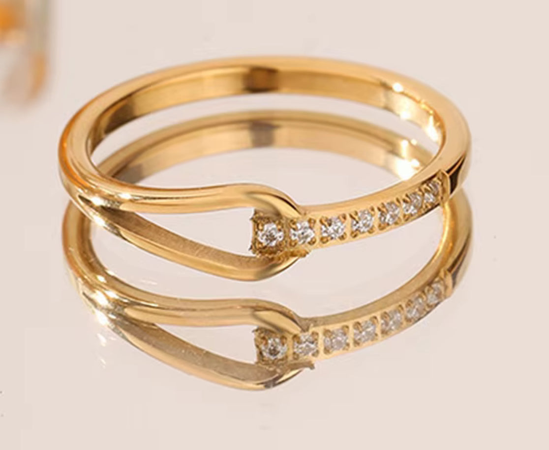Anika ring